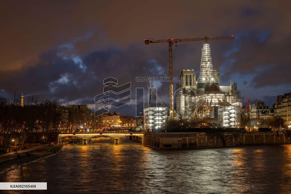 Paris By Night - Ready To Welcome the JO2024