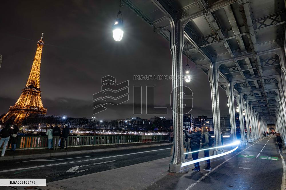 Paris By Night - Ready To Welcome the JO2024