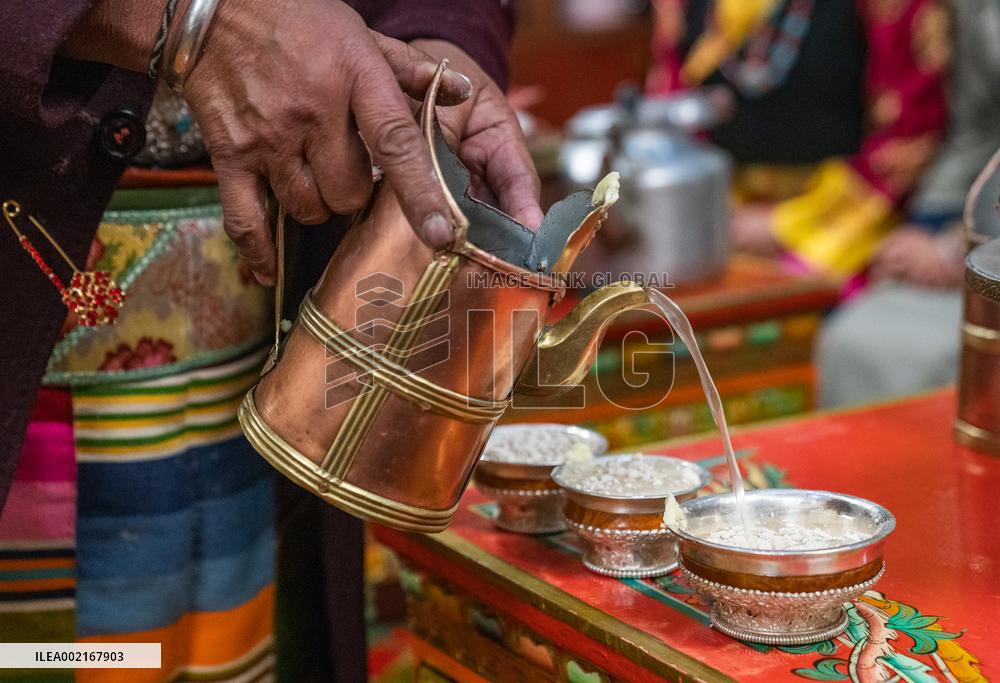 (InTibet) CHINA-XIZANG-XIGAZE-FARMERS' NEW YEAR-FEAST-GUTU (CN)