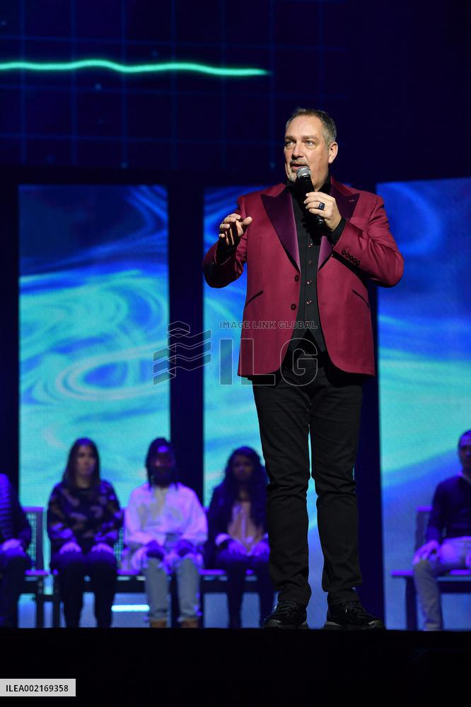 Messmer Performs At The Grand Rex - Paris