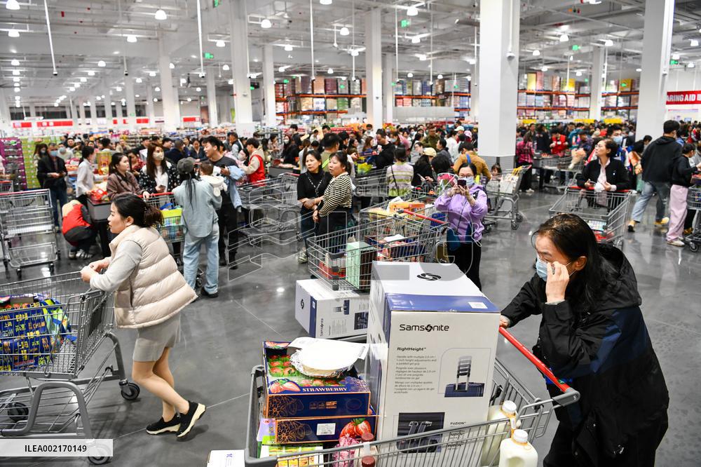 CHINA-GUANGDONG-SHENZHEN-COSTCO-NEW STORE (CN)
