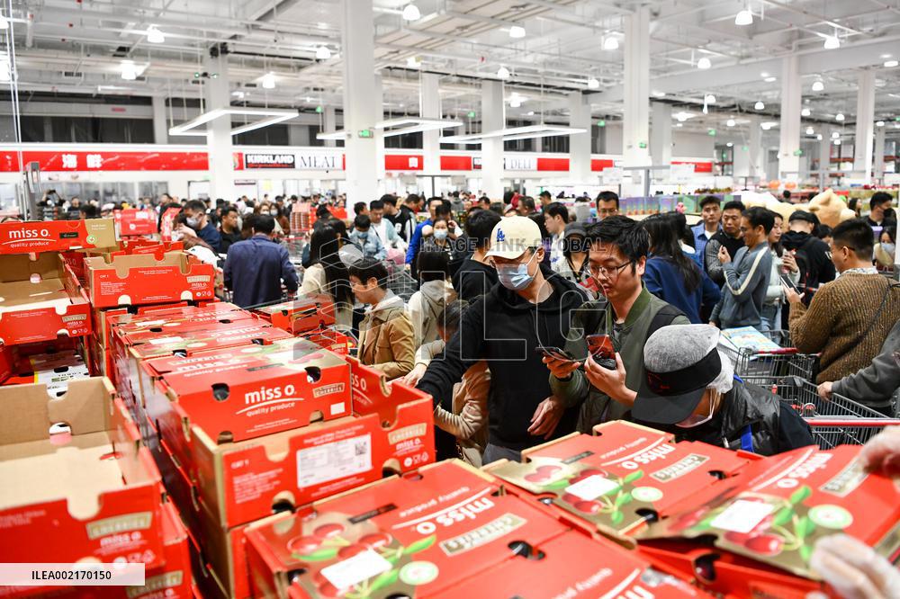 CHINA-GUANGDONG-SHENZHEN-COSTCO-NEW STORE (CN)