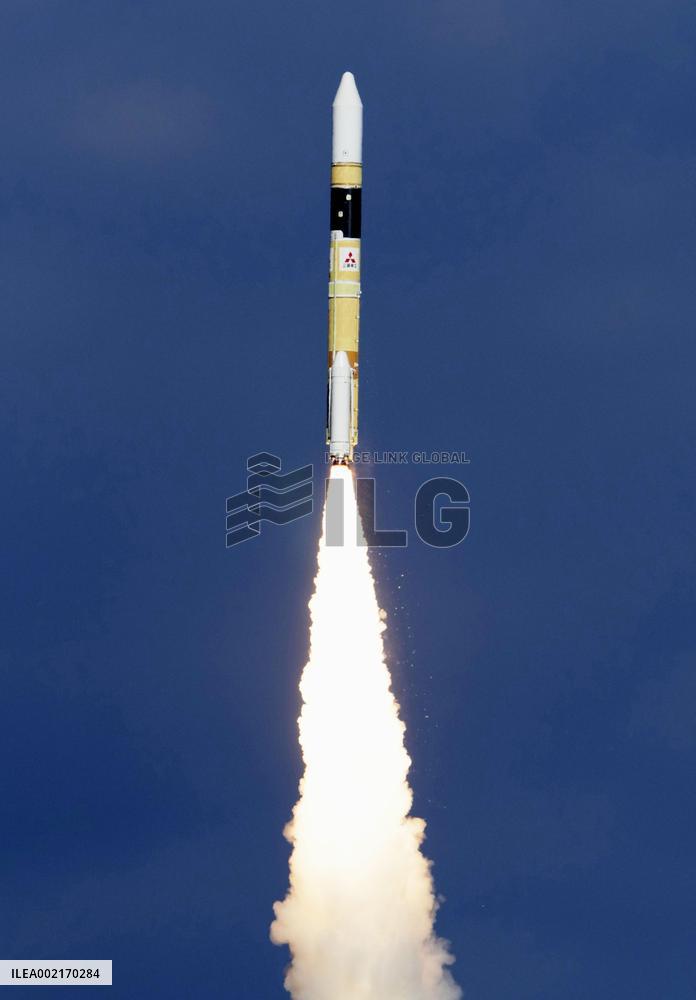 Japan launches intelligence satellite