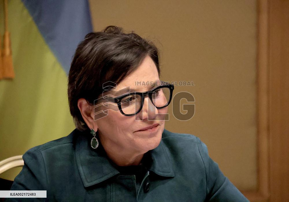 Penny Pritzker conducts press briefing in Kyiv