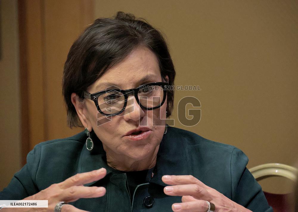 Penny Pritzker conducts press briefing in Kyiv