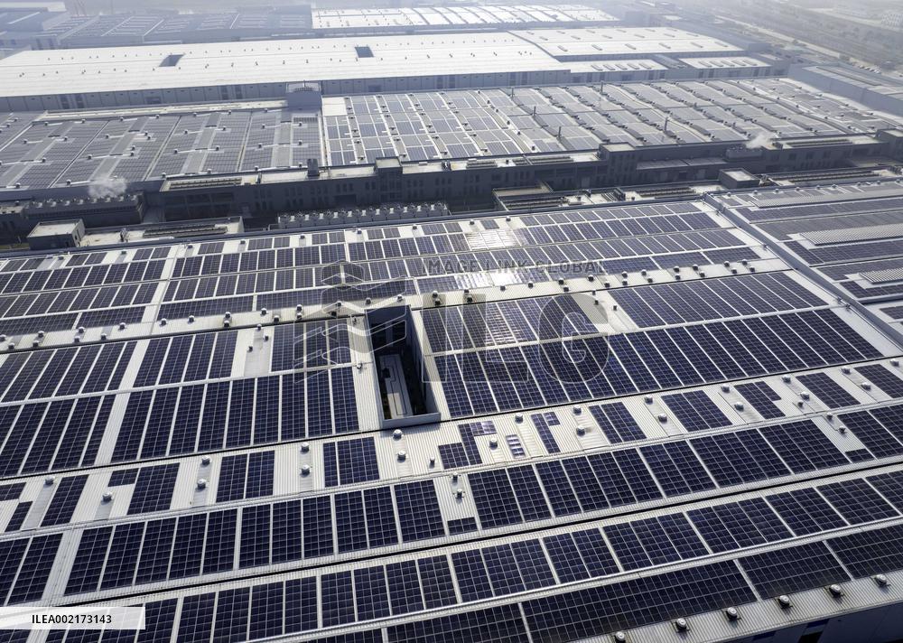 Plant Roof Photovoltaic Power Generation