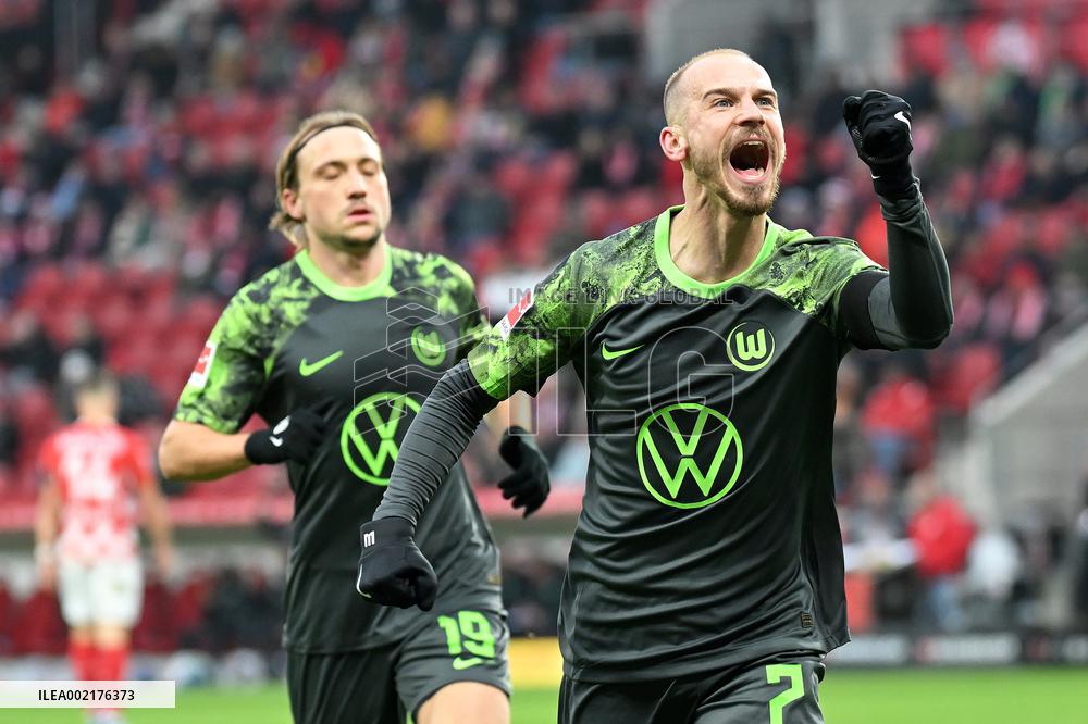 (SP)GERMANY-MAINZ-FOOTBALL-BUNDESLIGA-MAINZ VS WOLFSBURG