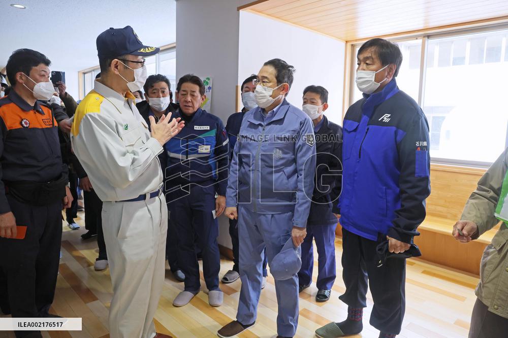 Japan PM visits quake-hit Ishikawa