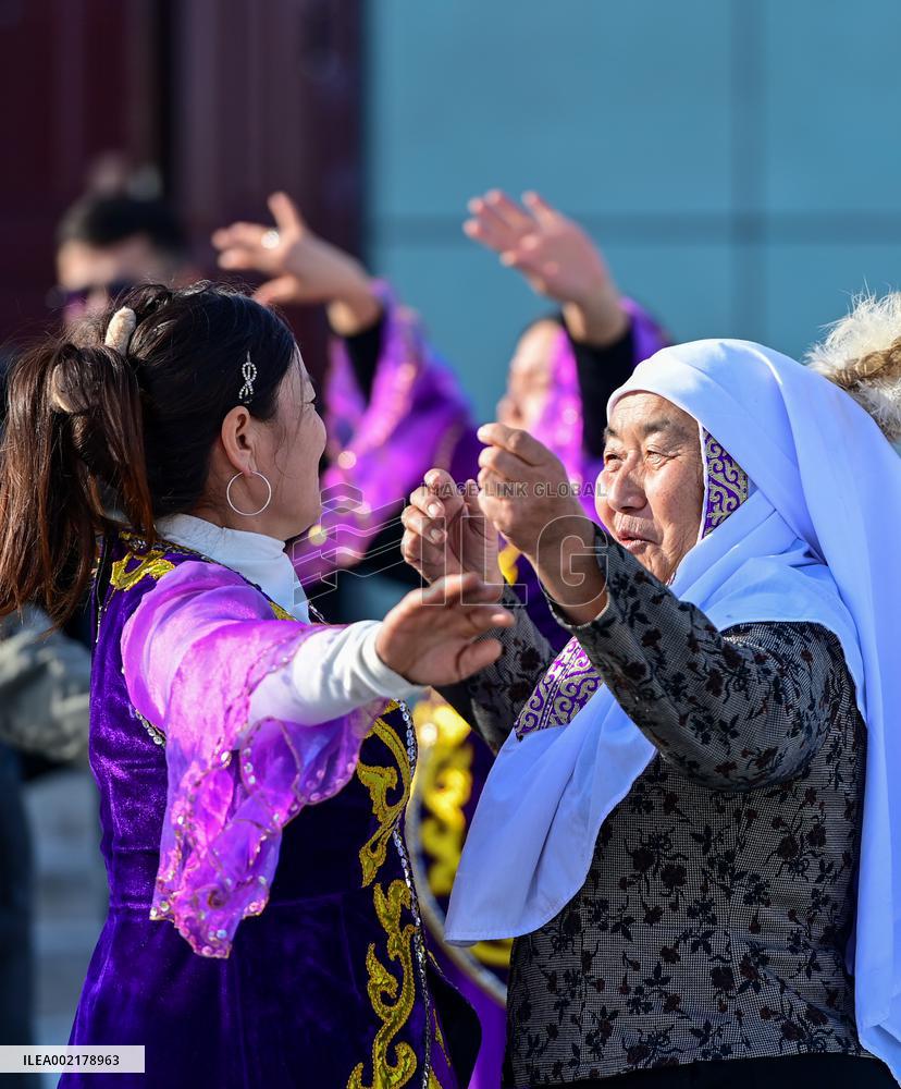 CHINA-XINJIANG-EMIN-SERVICE STATION (CN)