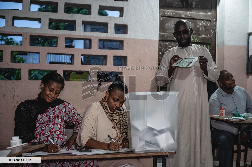 COMOROS-MITSUDJE-PRESIDENTIAL ELECTION-VOTE COUNTING