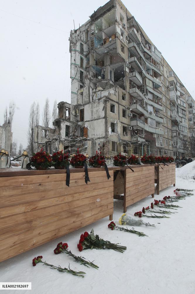Victims of Russian missile attack remembered in Dnipro