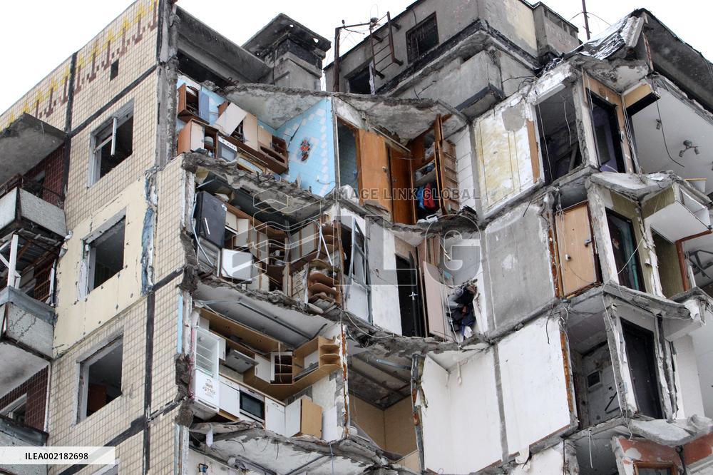 Victims of Russian missile attack remembered in Dnipro