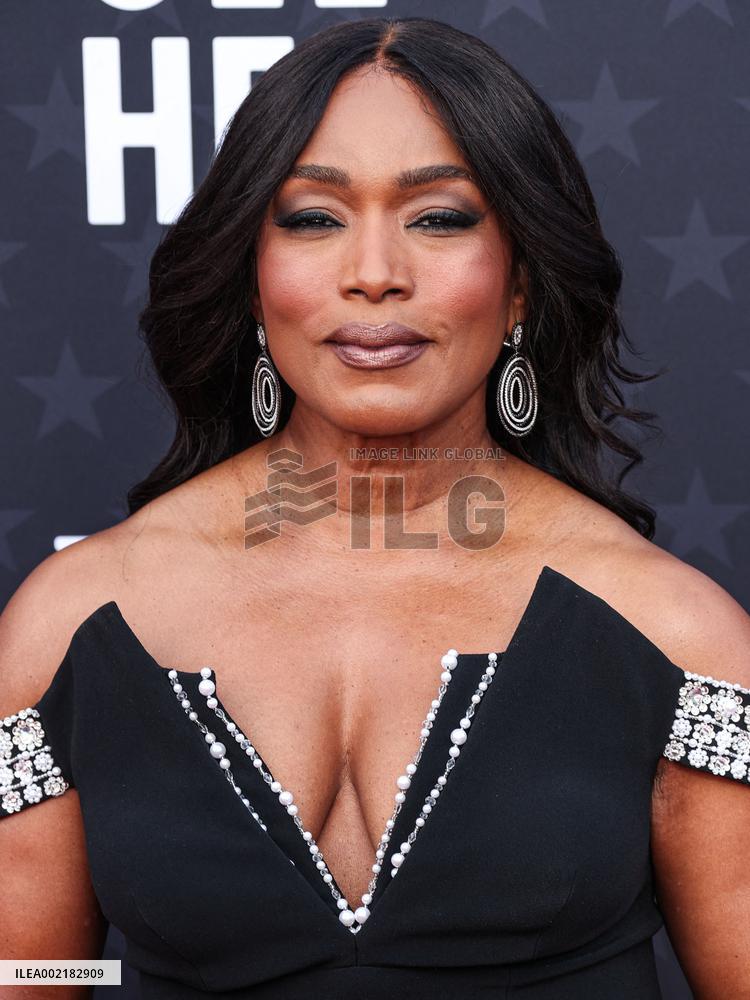 29th Annual Critics' Choice Awards Arrivals - LA