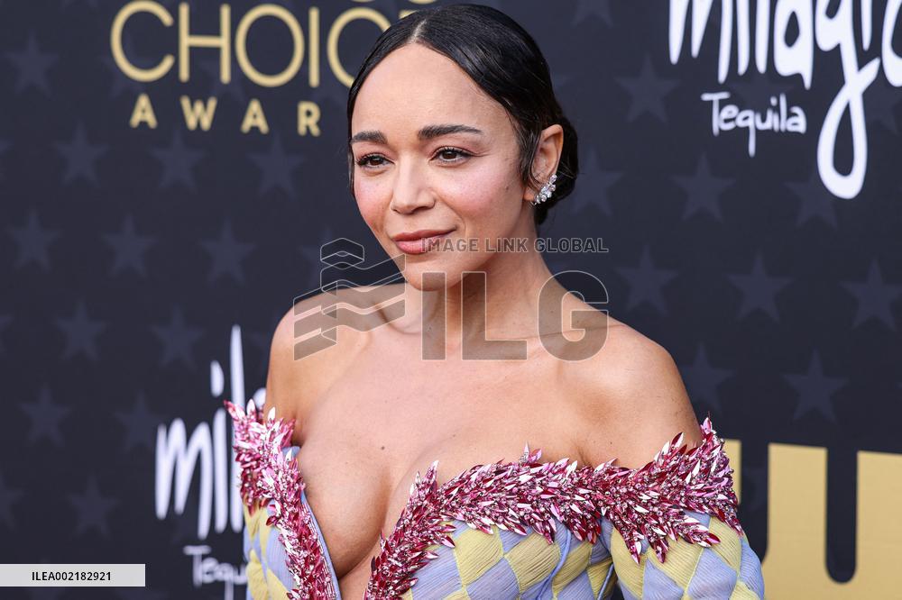 29th Annual Critics' Choice Awards Arrivals - LA