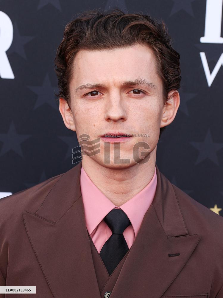 29th Annual Critics' Choice Awards Arrivals - LA