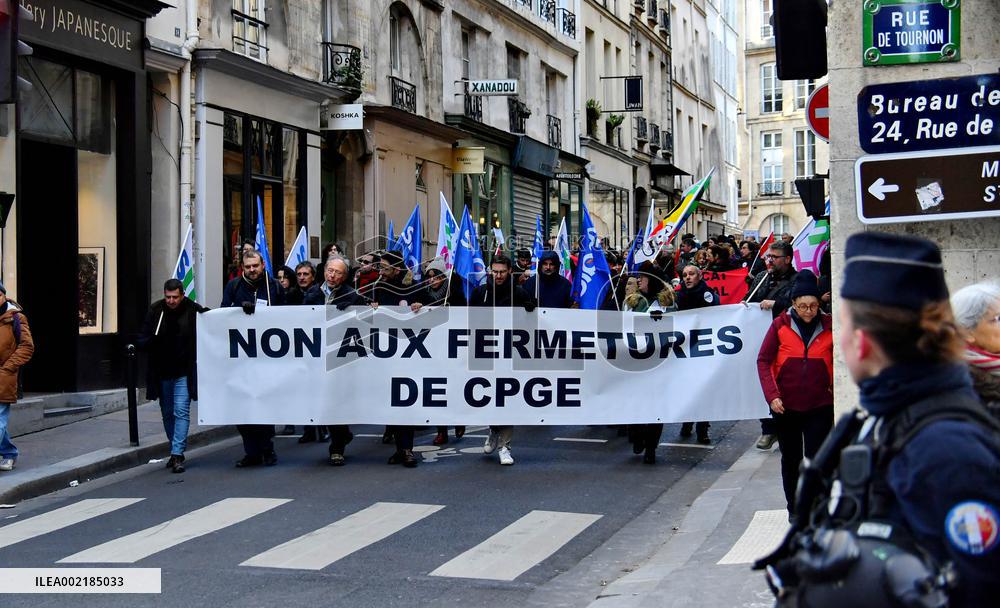 Protest against the closure of preparatory classes for the grandes ecoles