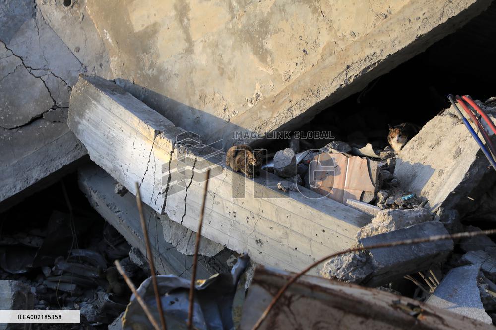 MIDEAST-GAZA-DEIR EL-BALAH-ISRAEL-ATTACKS-AFTERMATH