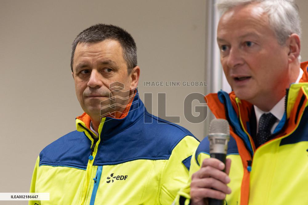 Bruno Le Maire Visits Nuclear Power Plant - Gravelines