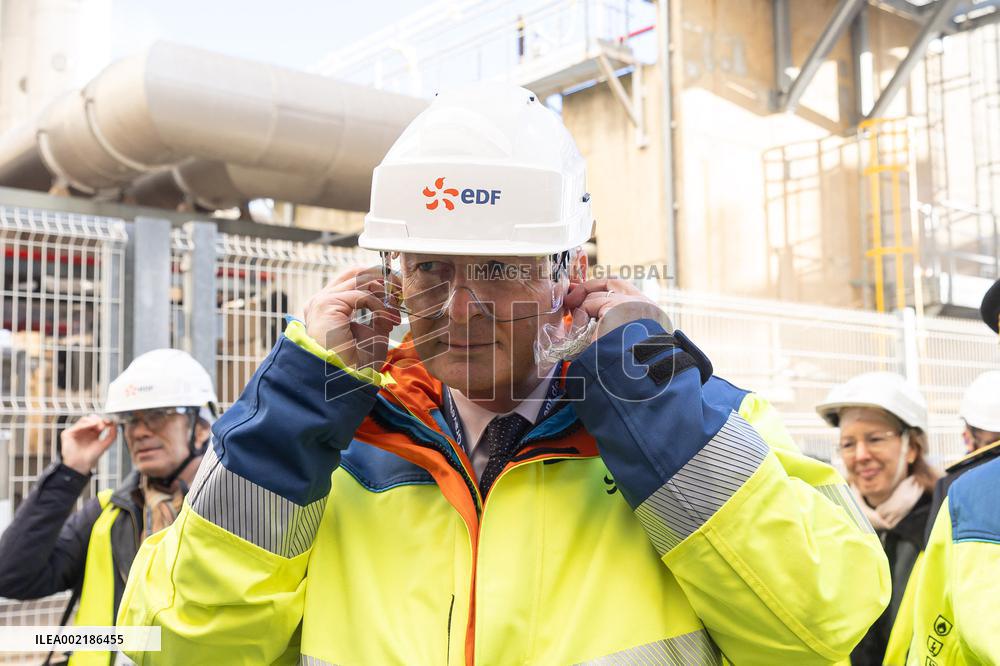 Bruno Le Maire Visits Nuclear Power Plant - Gravelines