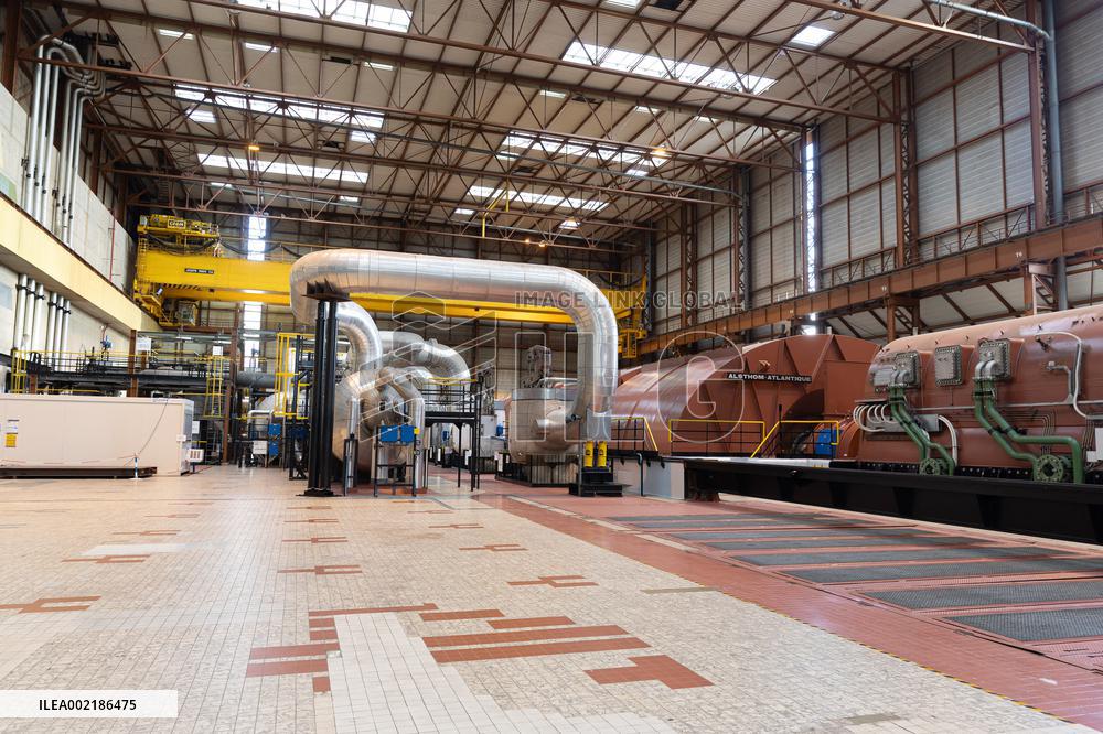 Bruno Le Maire Visits Nuclear Power Plant - Gravelines