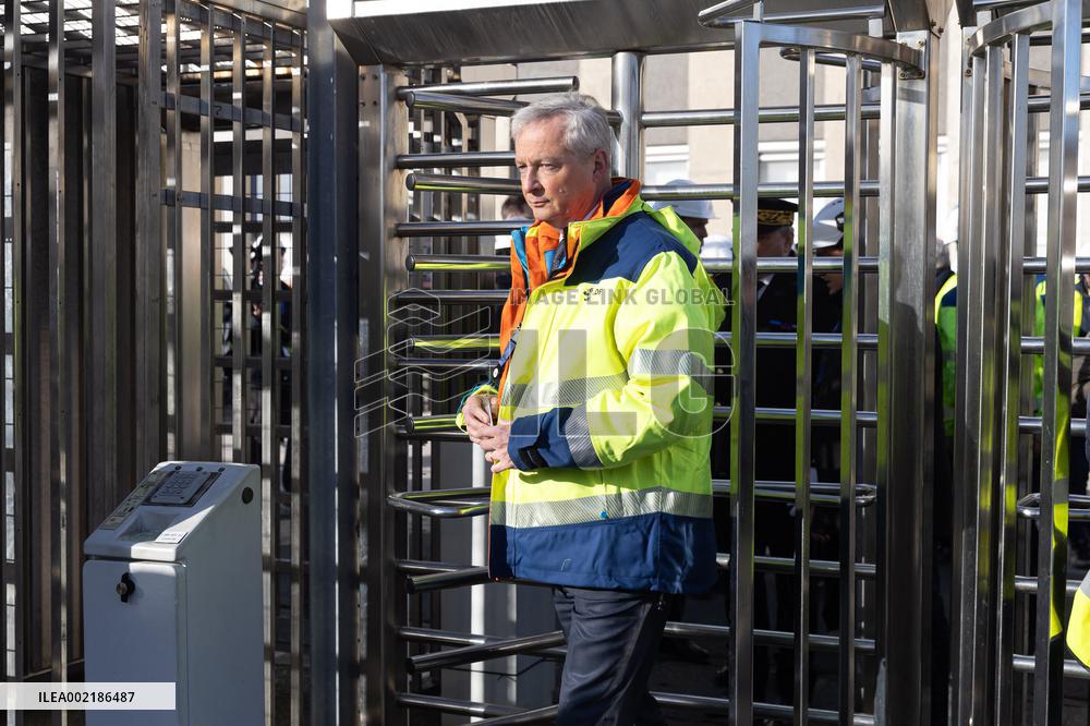 Bruno Le Maire Visits Nuclear Power Plant - Gravelines