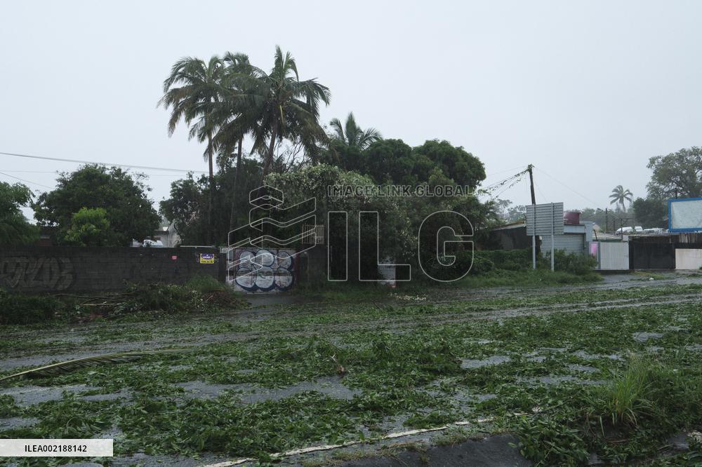 After the passage of cyclone Belal - La Reunion