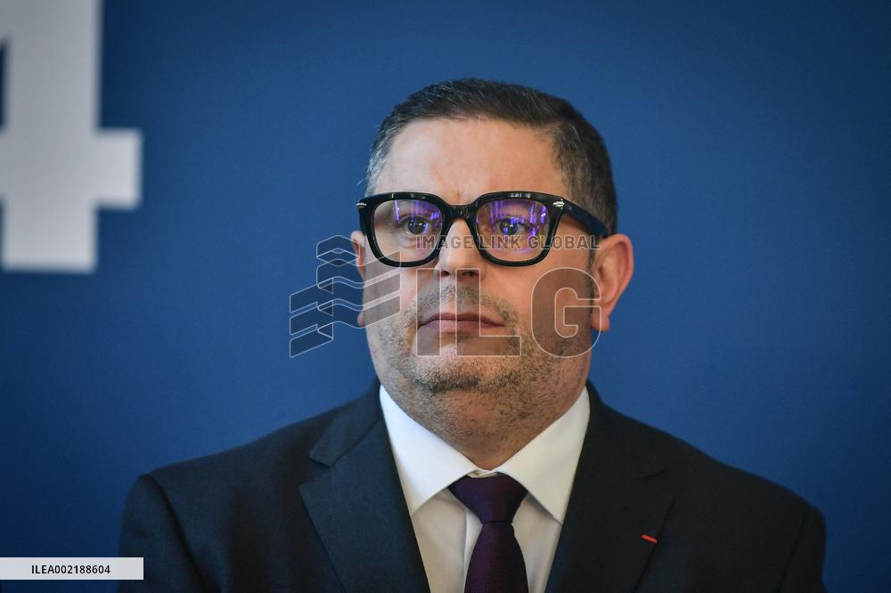 Participation In Action Logement Ceremony - Paris