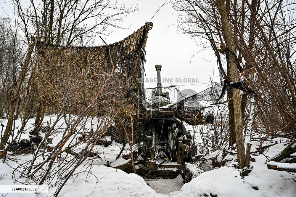 Soldiers of 406th Separate Artillery Brigade defend Zaporizhzhia direction