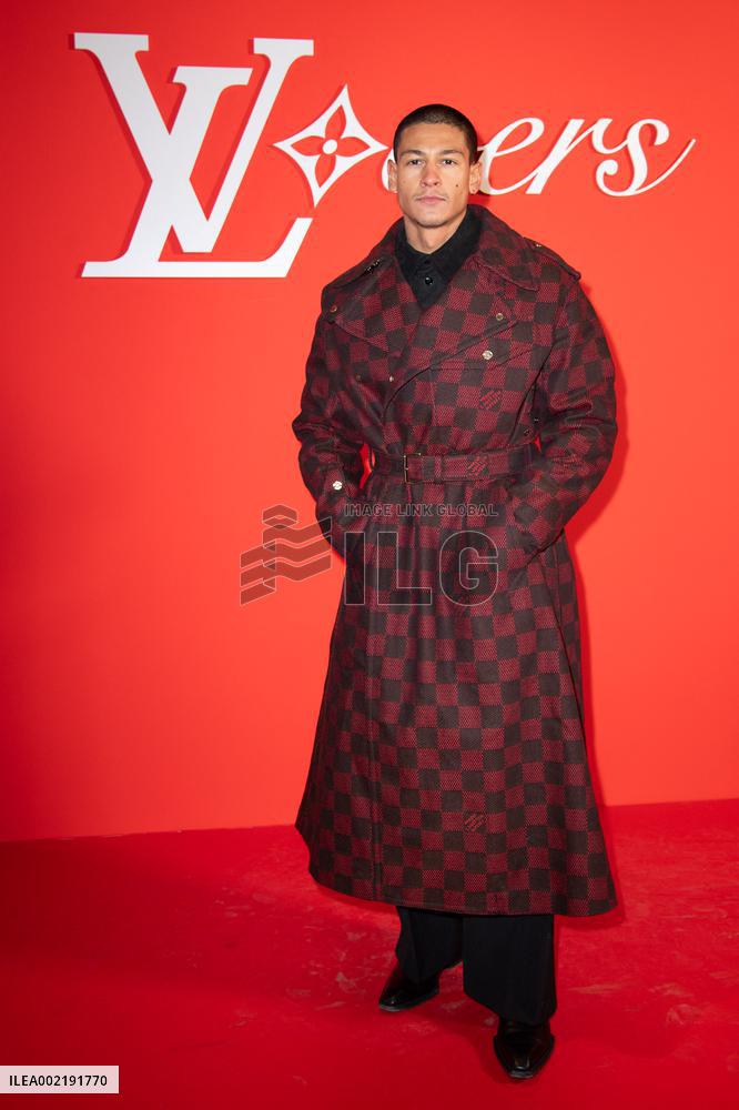 PFW Louis Vuitton Photocall