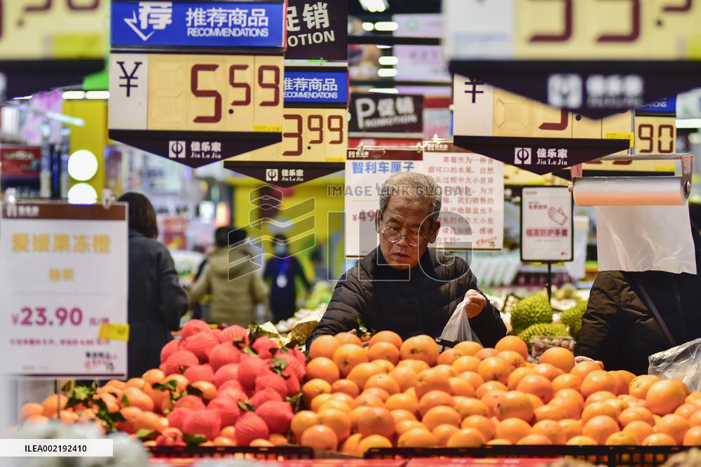 Customers Shop at A Supermarket in Qingzhou