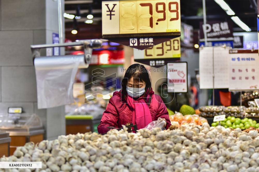 Customers Shop at A Supermarket in Qingzhou