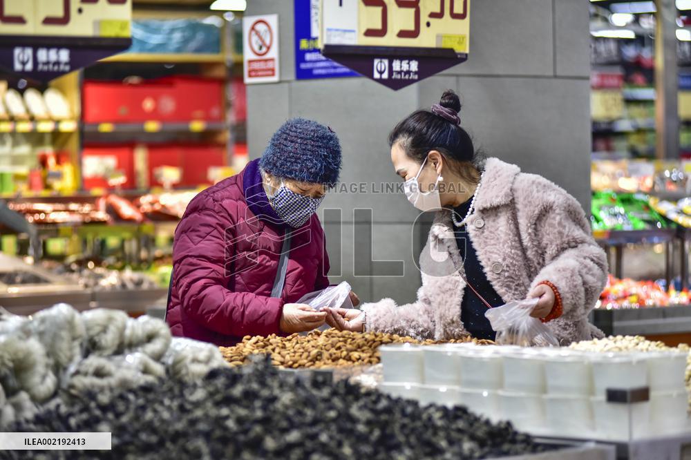 Customers Shop at A Supermarket in Qingzhou