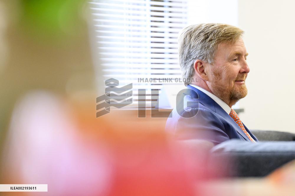 Dutch King Visits Organization Of Bailiffs - The Hague