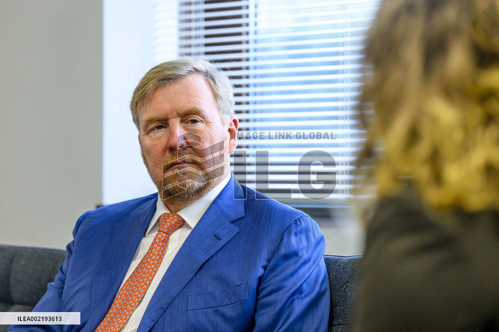 Dutch King Visits Organization Of Bailiffs - The Hague