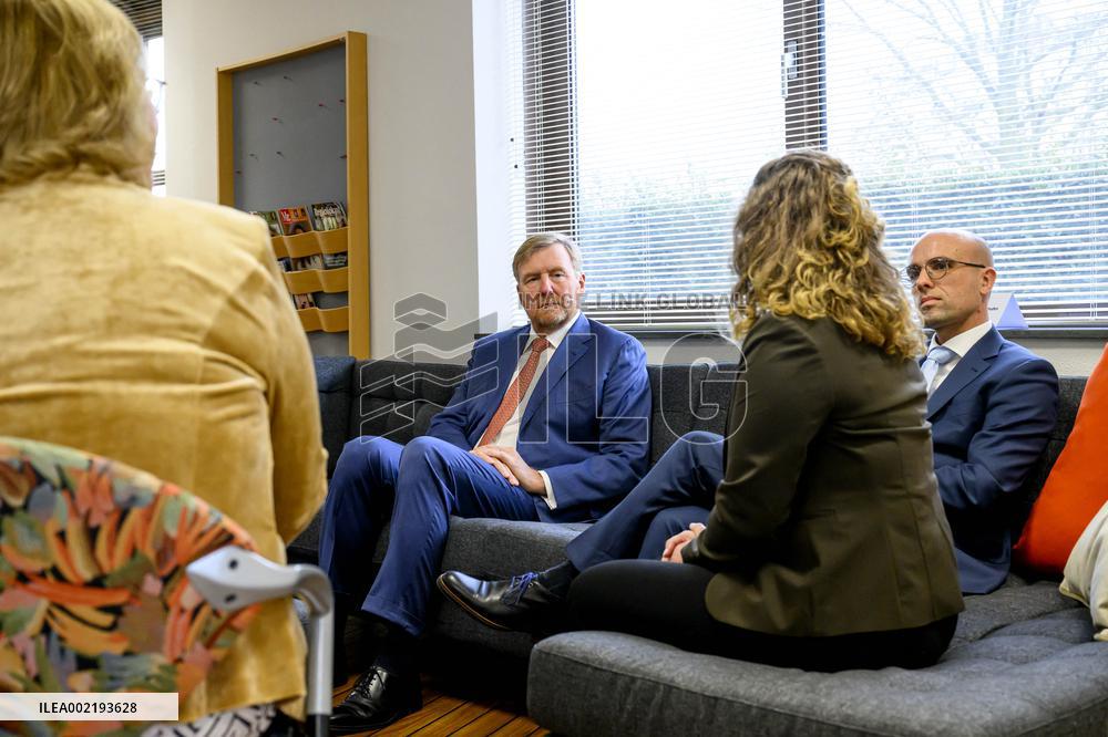 Dutch King Visits Organization Of Bailiffs - The Hague