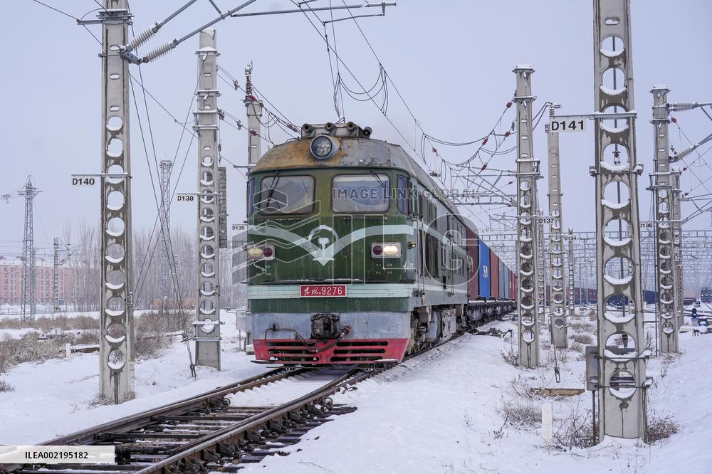 XINHUA PHOTOS OF THE DAY