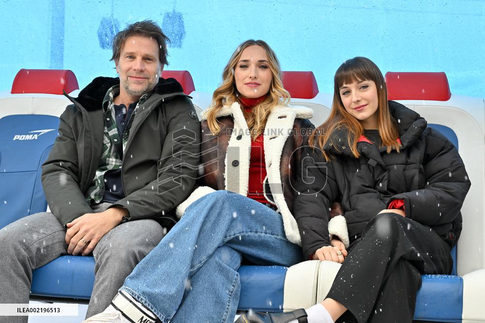 27th Alpe D Huez Festival Photocall Allez Ma Fille