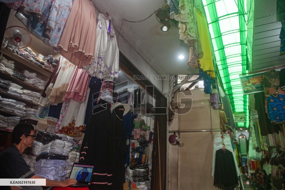 The E-Commerce System in Traditional Market - Indonesia