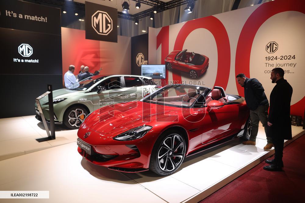 XINHUA PHOTOS OF THE DAY