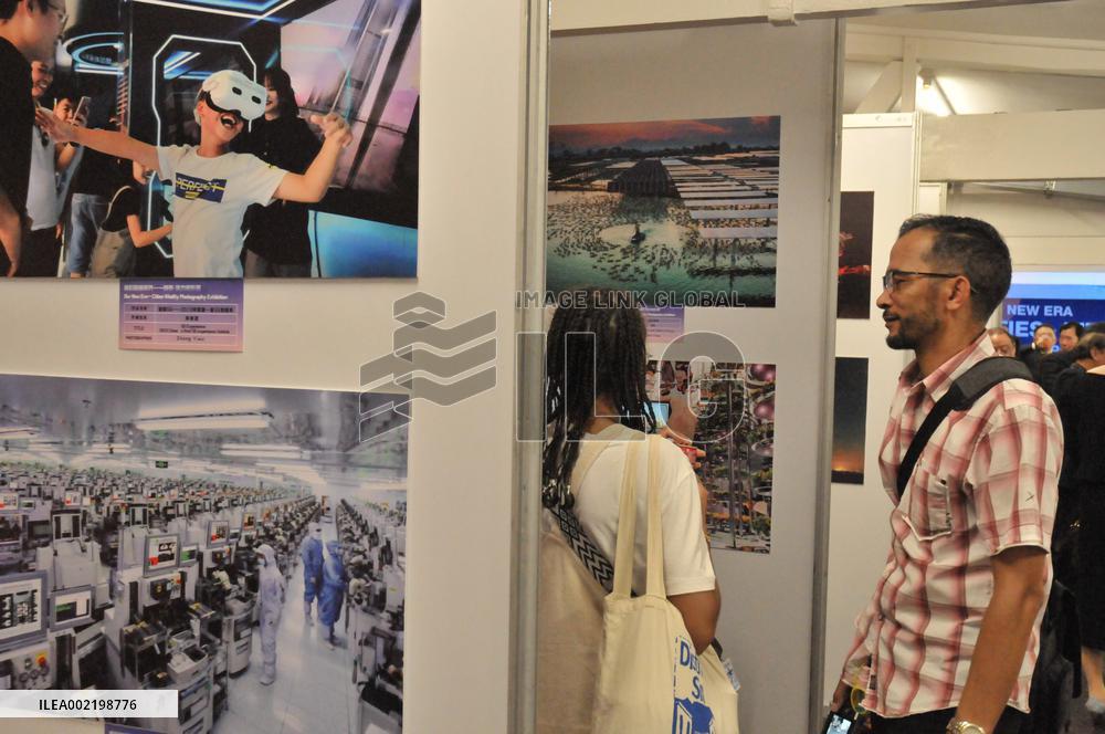 SOUTH AFRICA-CAPE TOWN-CHINA-PHOTOGRAPHY EXHIBITION