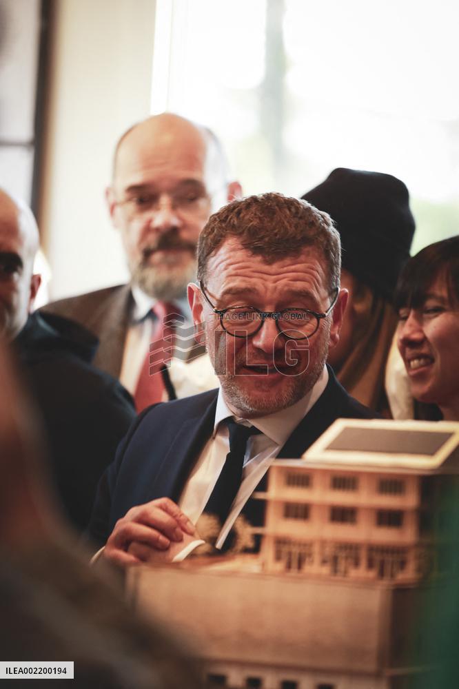 Macron And Dati Visit The Ateliers Medicis - Clichy-sous-Bois