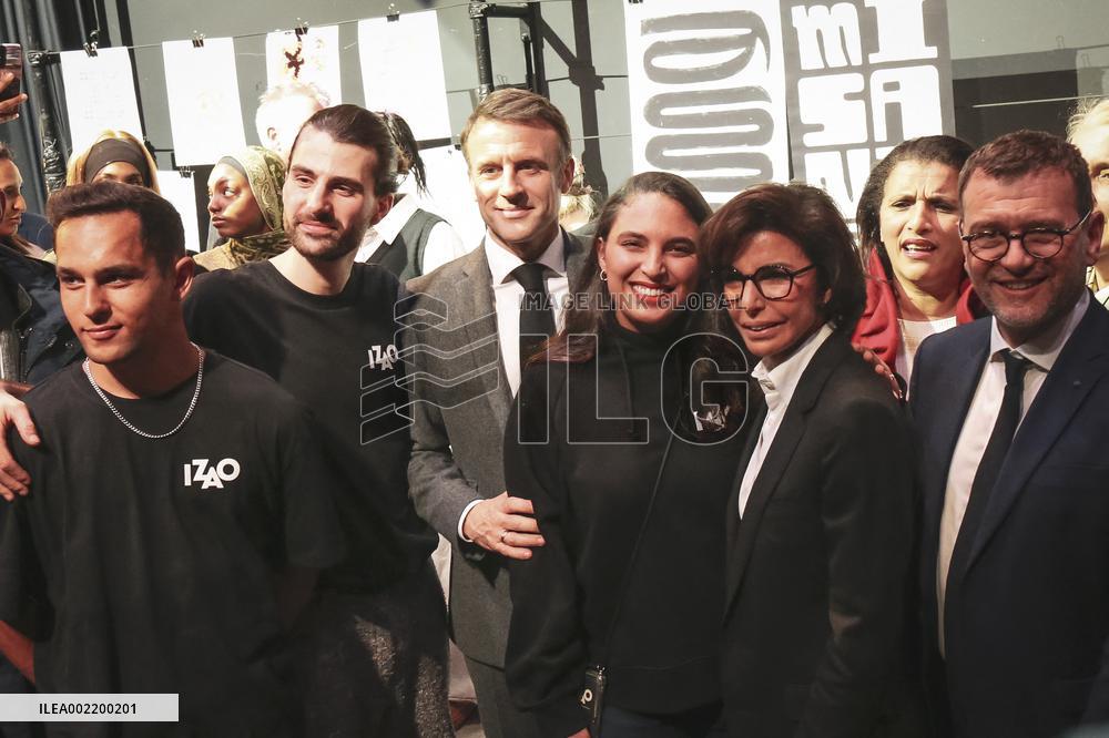 Macron And Dati Visit The Ateliers Medicis - Clichy-sous-Bois