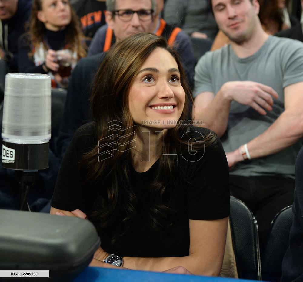 Celebs At Knicks Game - NY