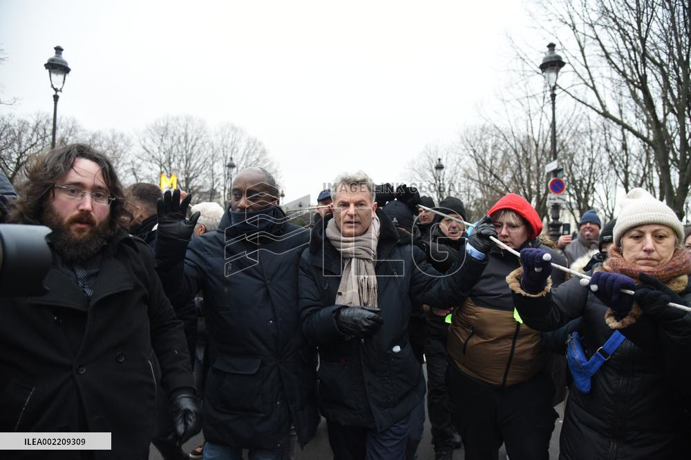 Fabien Roussel at the protest against the immigration law - Paris
