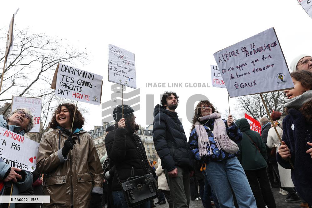 Protest Over Immigration Law - Paris