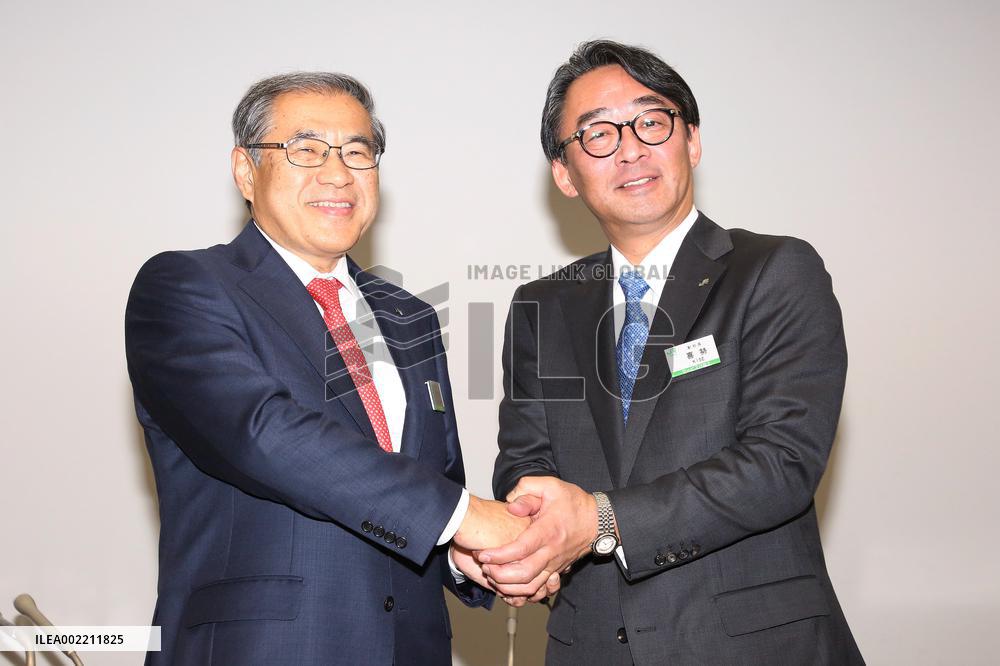 East Japan Railway Company President Change Press Conference
