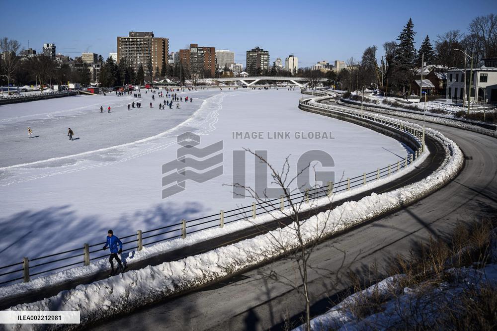 World's Largest Natural Ice Rink Reopens - Ottawa