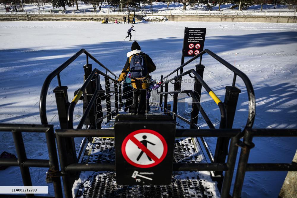 World's Largest Natural Ice Rink Reopens - Ottawa