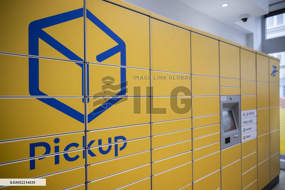 La Poste illustration - Paris