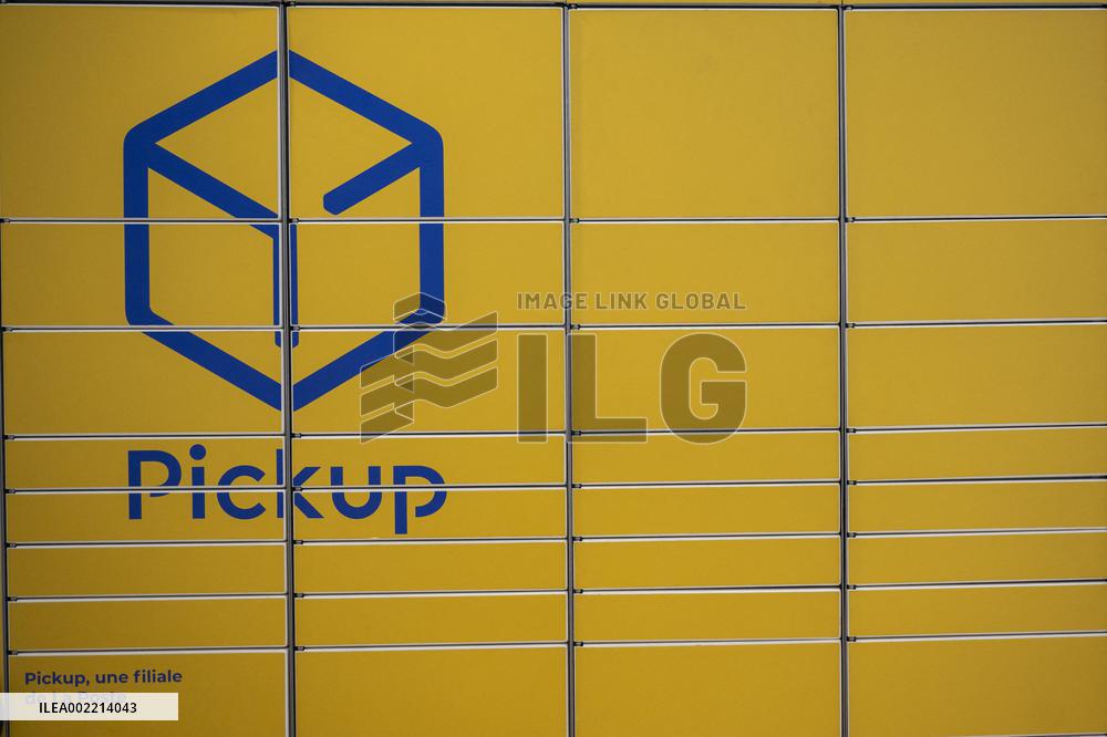 La Poste illustration - Paris